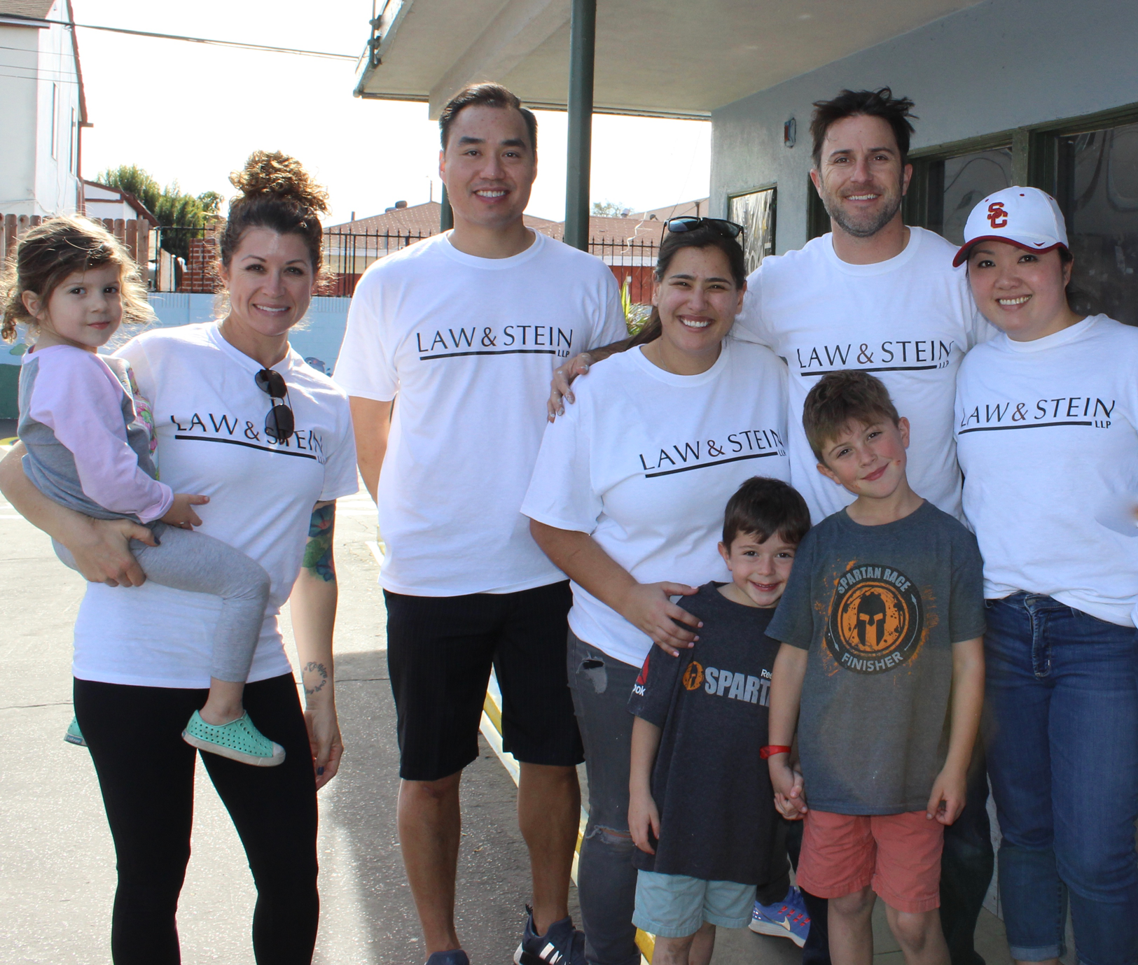 Law & Stein Employees and Family Volunteering at LAMP